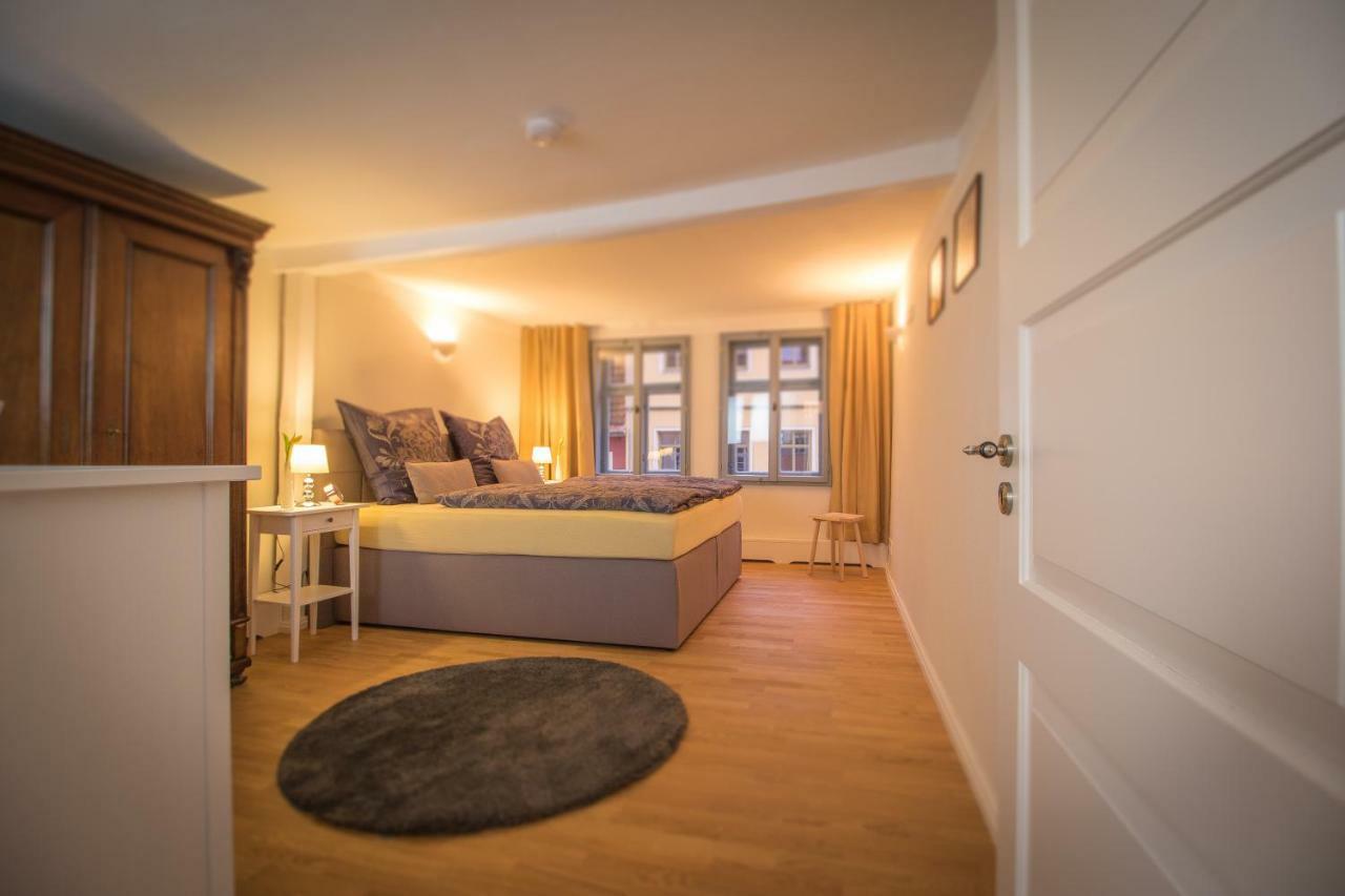 Domizil Naumburg Villa เนาม์บวร์ก ภายนอก รูปภาพ