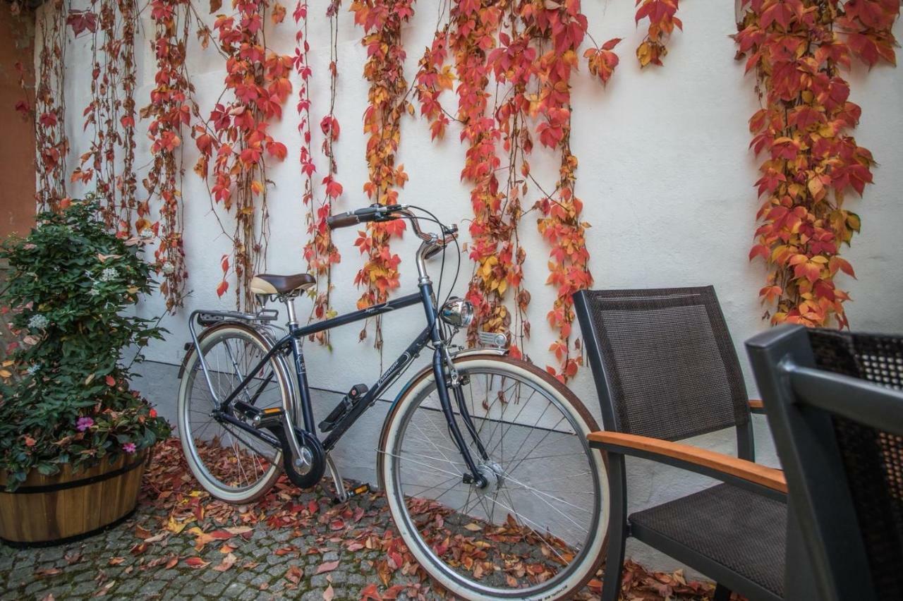 Domizil Naumburg Villa เนาม์บวร์ก ภายนอก รูปภาพ